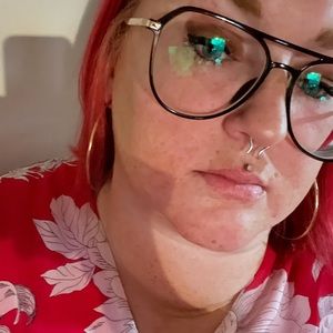 Meet your Posher, Dustin